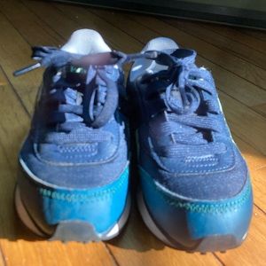 LIKE NEW! Puma boys sneakers size 11